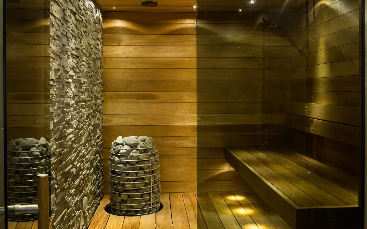 Un hammam privé, ça s'entretient vraiment, et l'humidité en est la raison principale