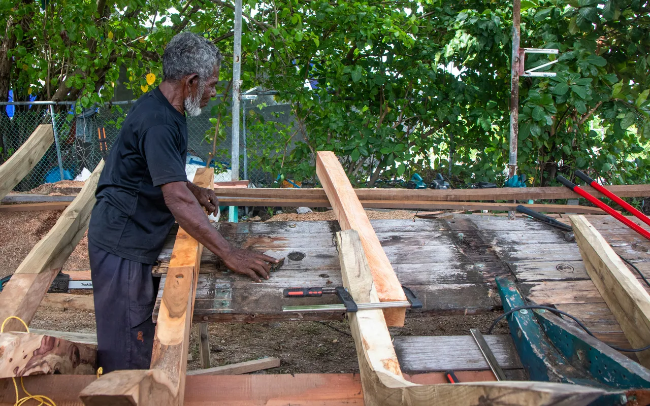 Installer un jacuzzi sur une terrasse bois sans risquer l'effondrement — Bien préparer le sol et l'environnement avant de poser un spa