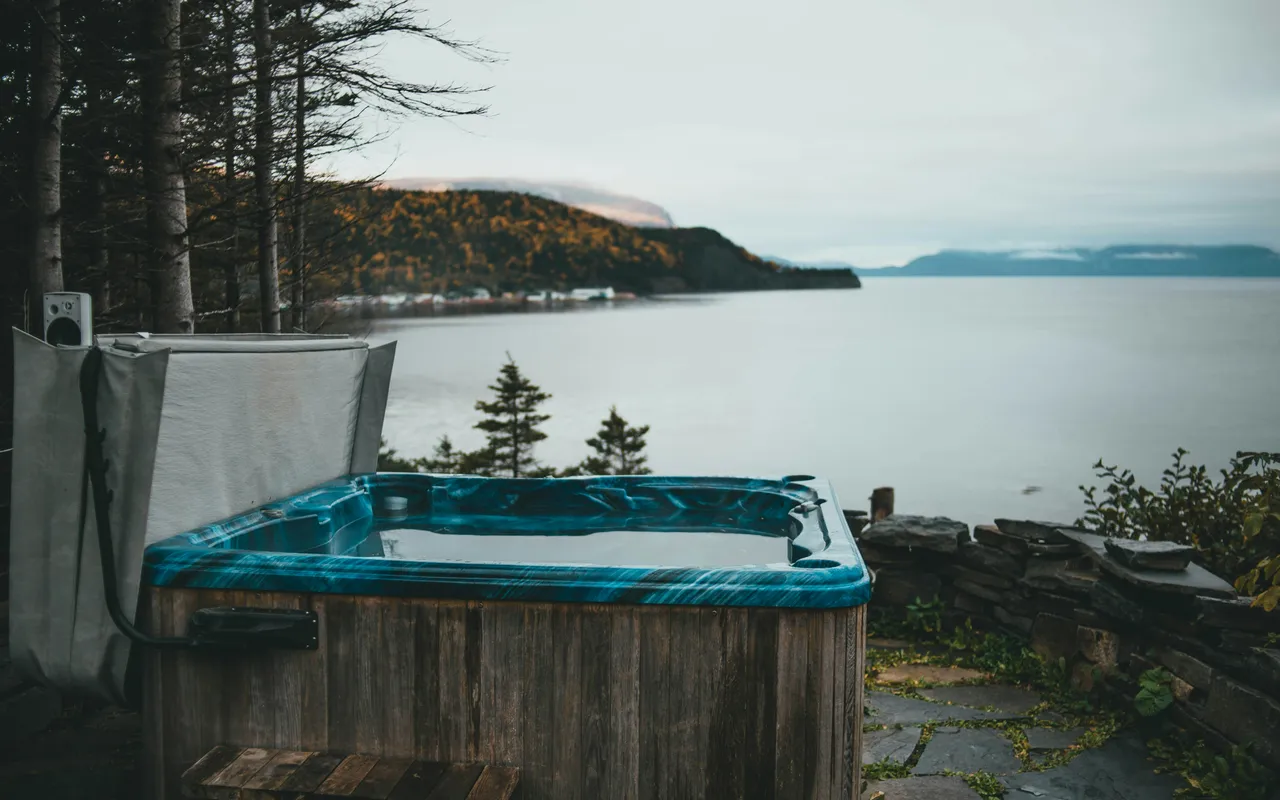 Spa gonflable ou rigide, ce comparatif vous aide à choisir sans vous tromper