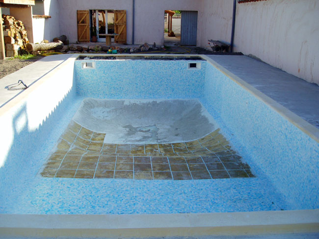 Une piscine en carrelage c'est très beau 